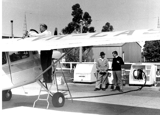 Cessna 170A VH-CAS Mac Job refuelling